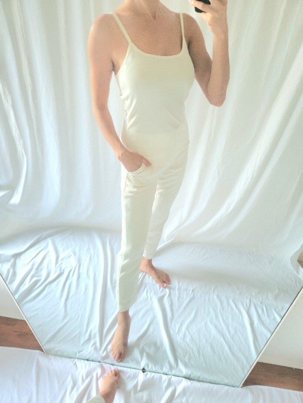 Eterne Cream Slim Camisole Top